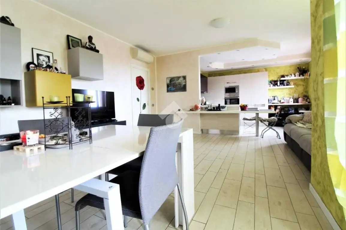 Trilocale via roggia mornichello 19, Cavernago - foto 4