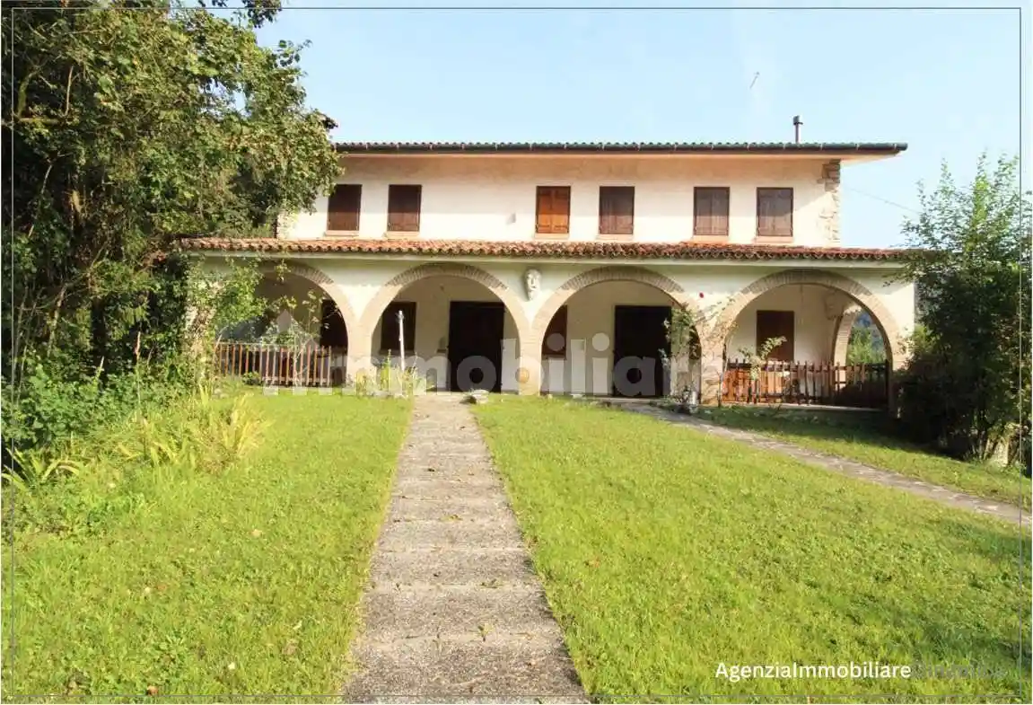 Terratetto unifamiliare 300 m², buono stato, Centro, Farra di Soligo - foto 2