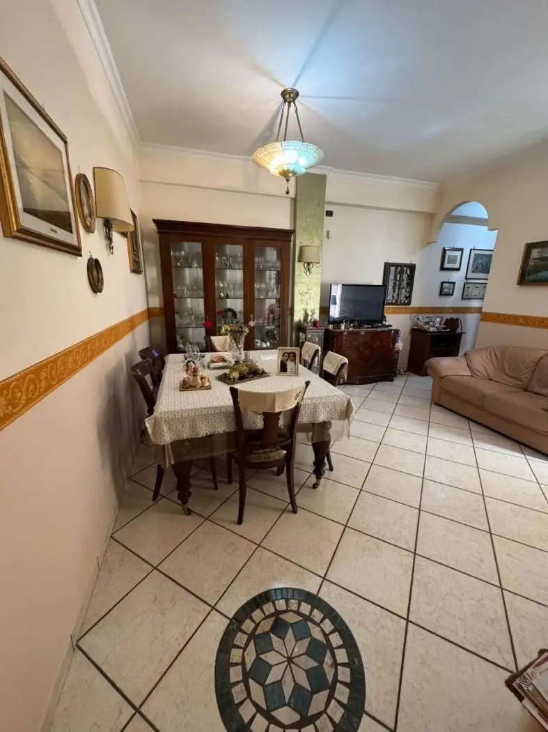 Appartamento in vendita a Salerno