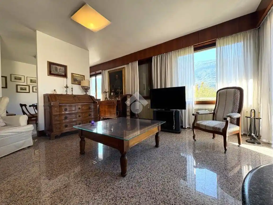 Appartamento in vendita a Sondrio