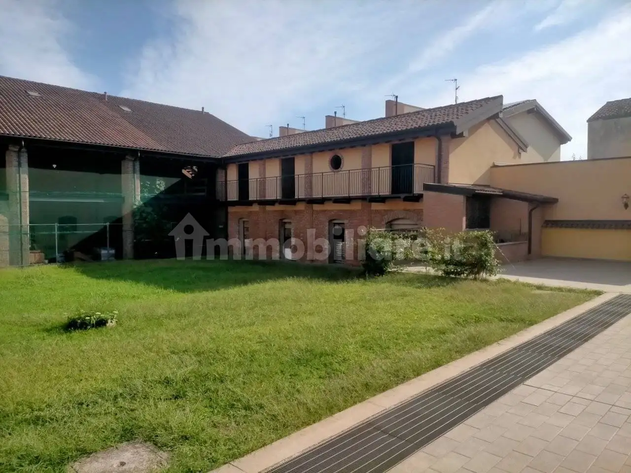 Rustico - Casale in vendita a Spinadesco