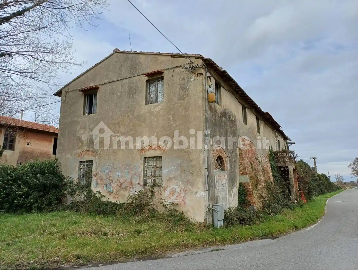 Rustico - Casale in vendita a Pisa