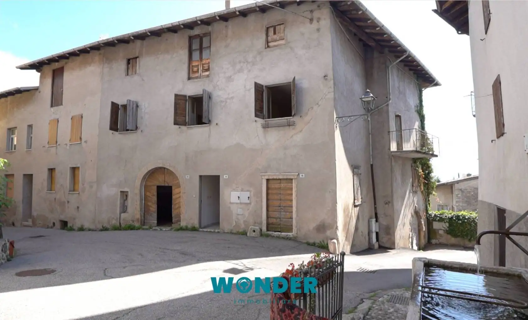 Casa indipendente in vendita a Villa Lagarina