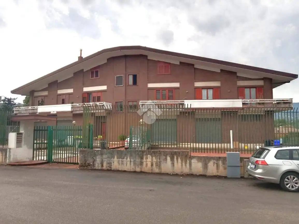 Palazzo - Edificio in vendita a Atripalda