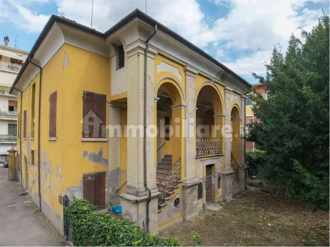 Villa in vendita a Modena