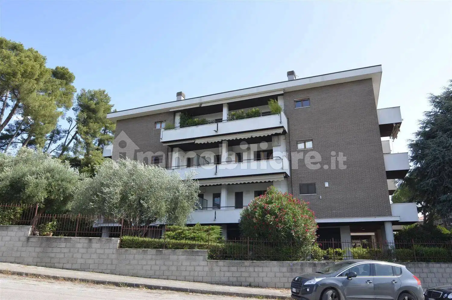 Appartamento in affitto a Jesi