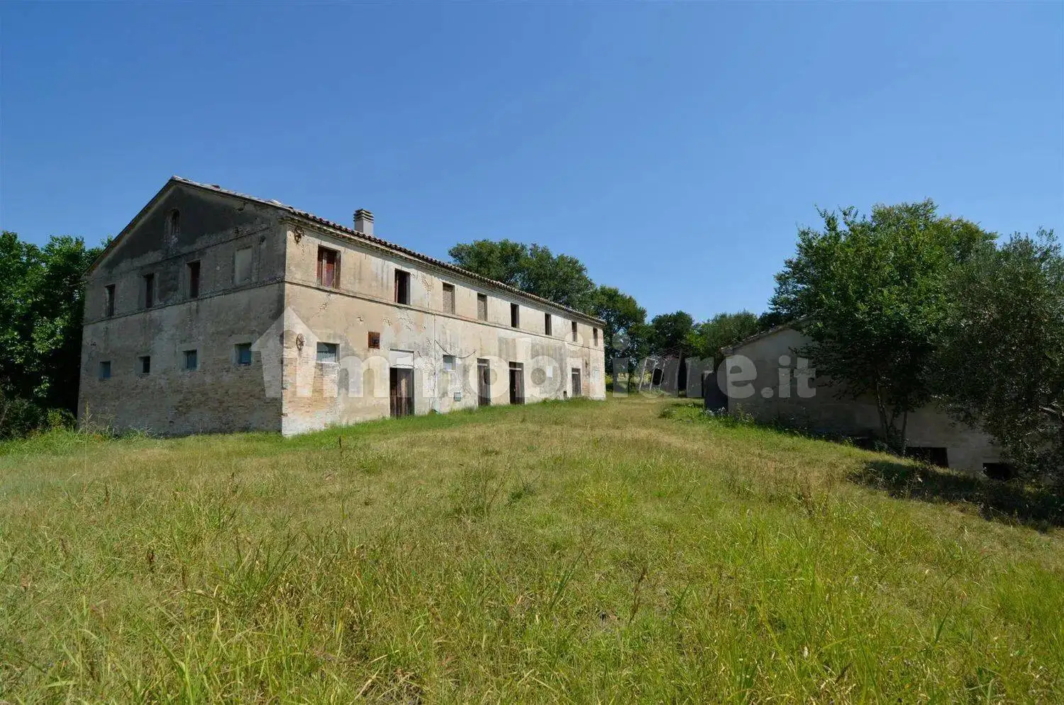 Rustico - Casale in vendita a Jesi