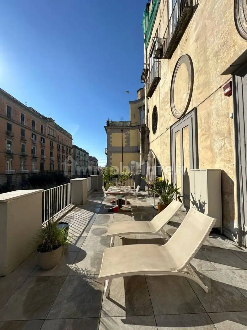 Appartamento in vendita a Napoli