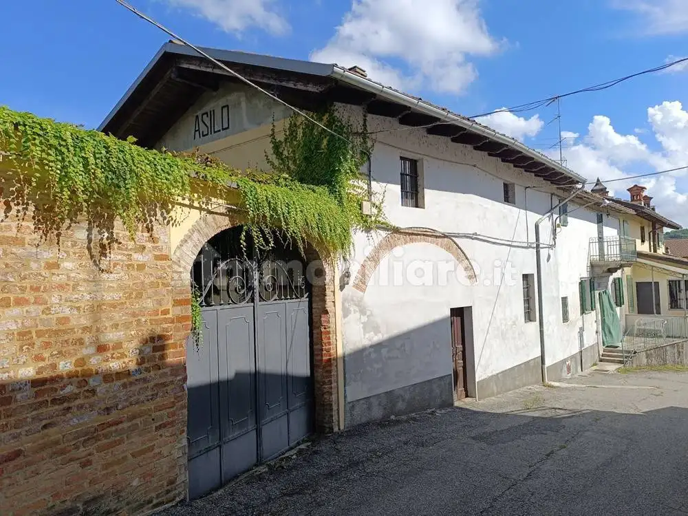 Rustico - Casale in vendita a Camino