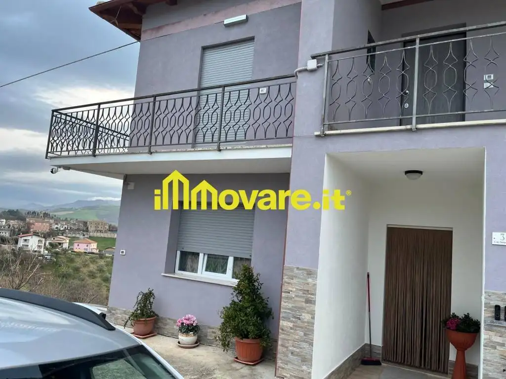 Rustico - Casale in vendita a Castilenti