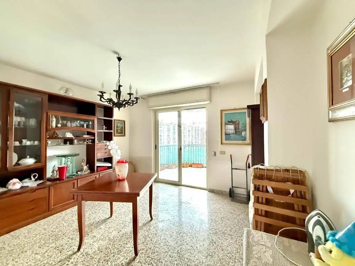 Appartamento in vendita a Napoli