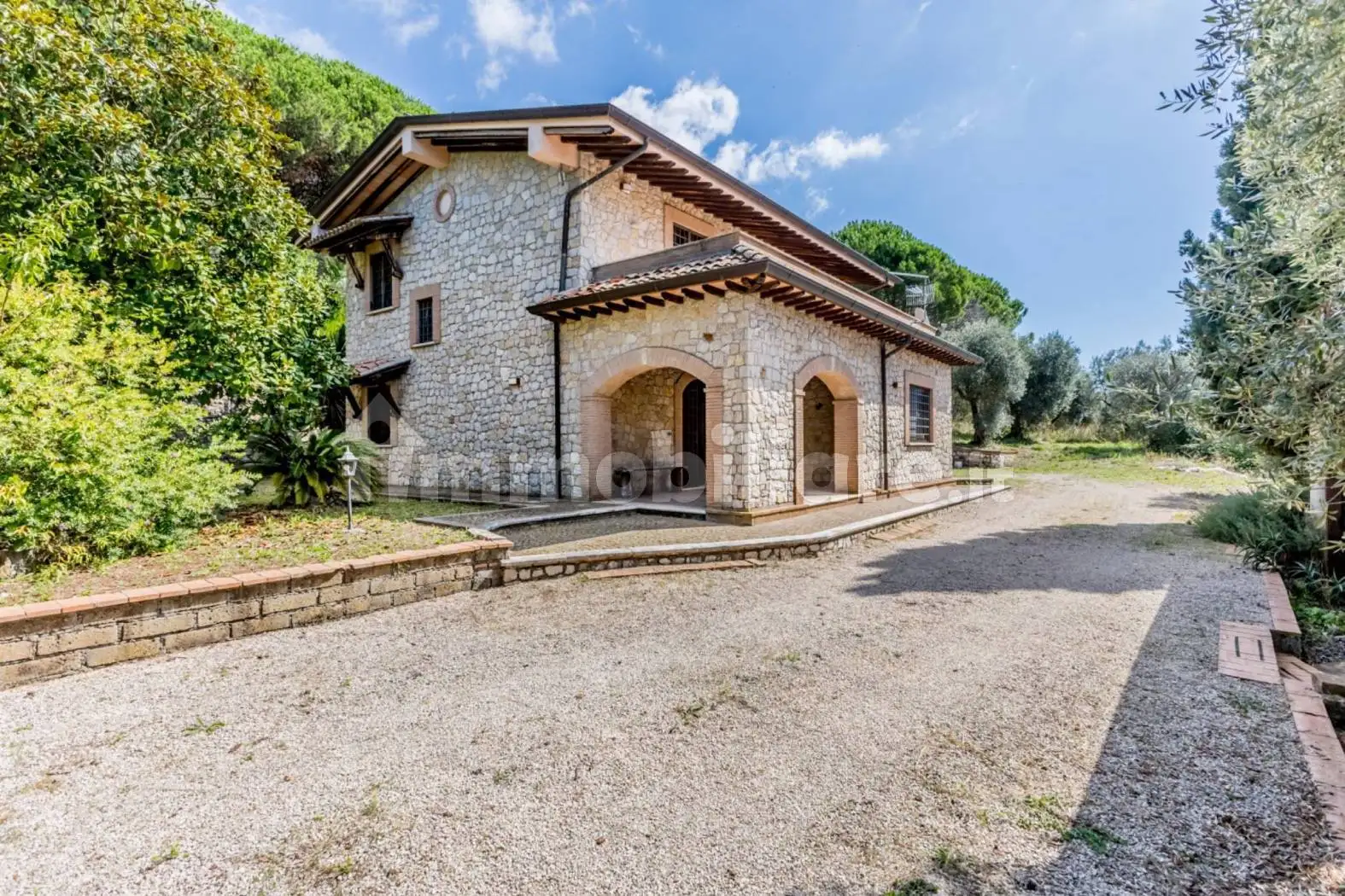 Villa in vendita a Bassiano