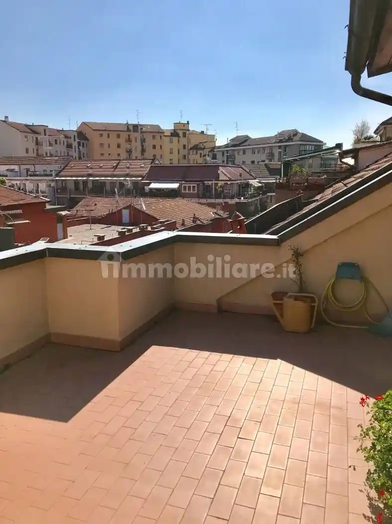 Attico da ristrutturare, 92 m², Porta Romana - Medaglie d'Oro, Milano - foto 2