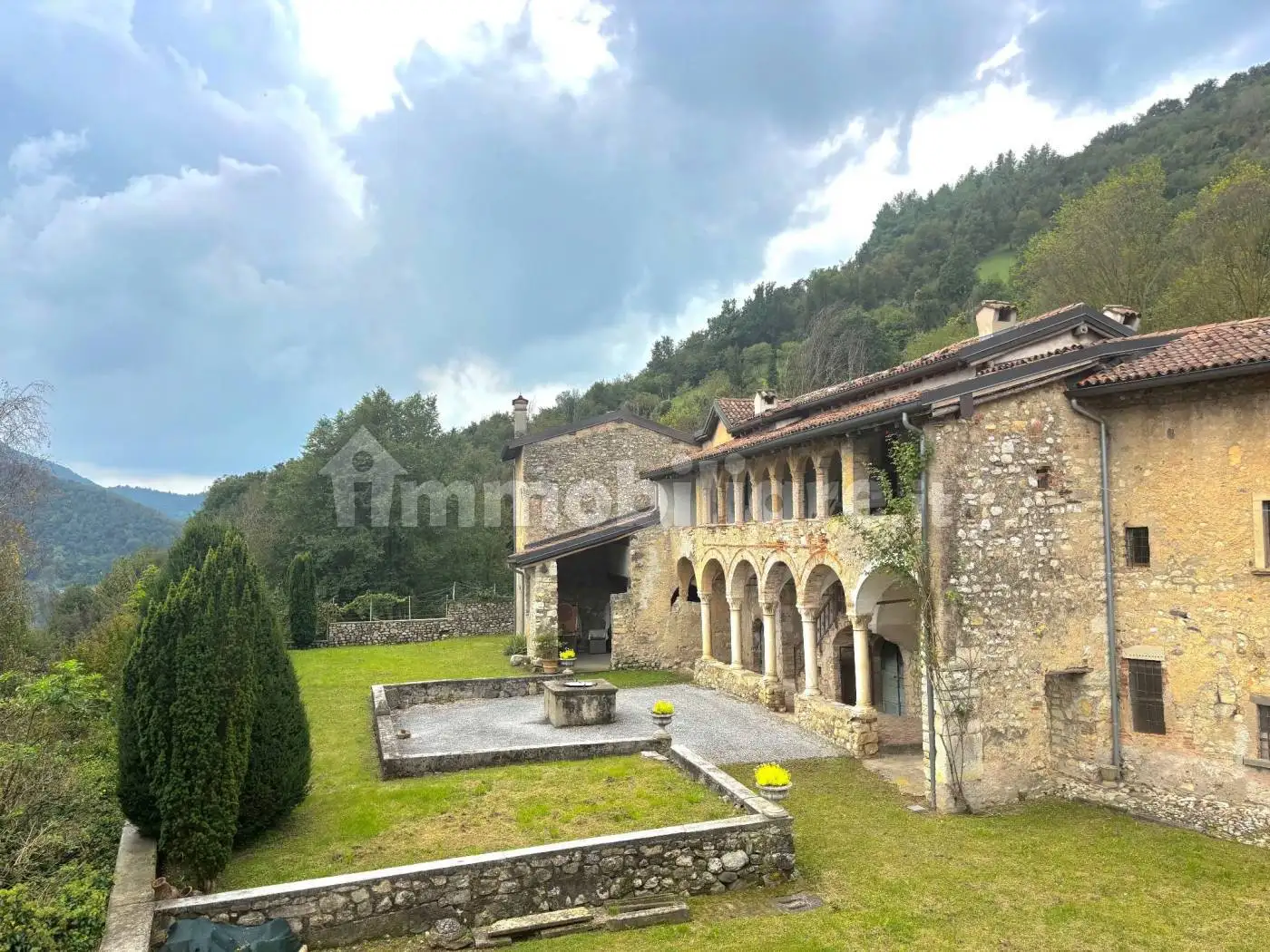 Rustico - Casale in vendita a Borgo di Terzo