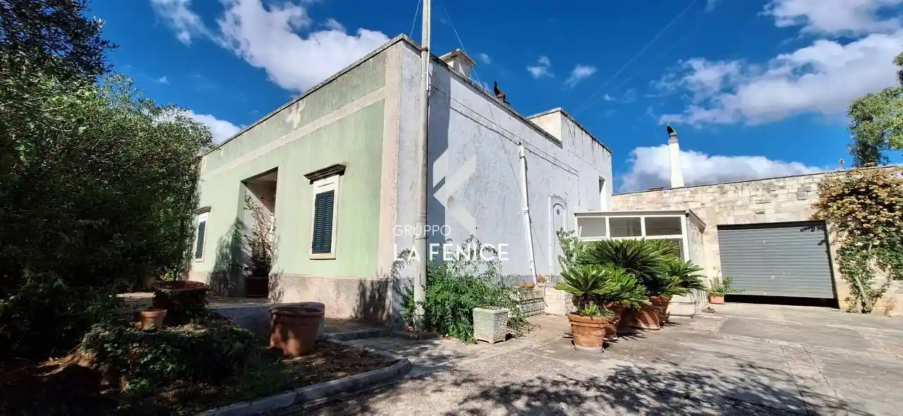 Rustico - Casale in vendita a Locorotondo