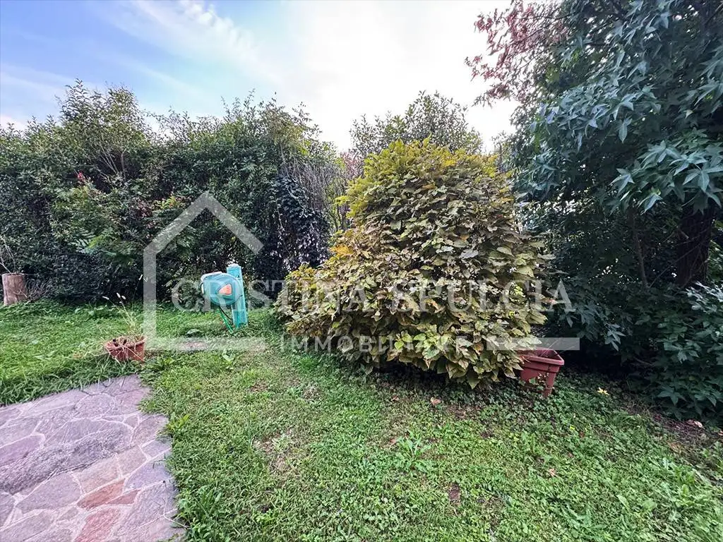 Appartamento in villa via Martiri della Libertà 13, Burago di Molgora - foto 3