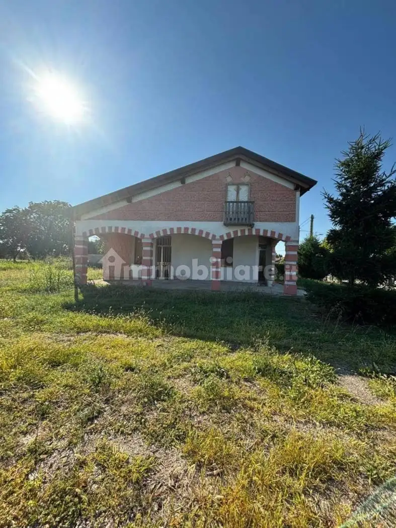 Villa unifamiliare 150 m², Centro, Bagnolo di Po - foto 3
