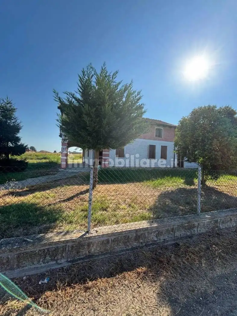 Villa unifamiliare 150 m², Centro, Bagnolo di Po - foto 4