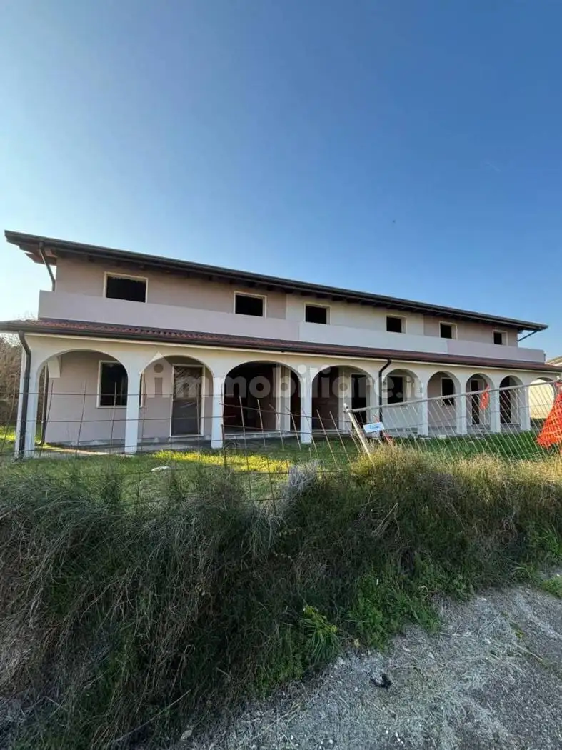 Villa in vendita a San Bellino