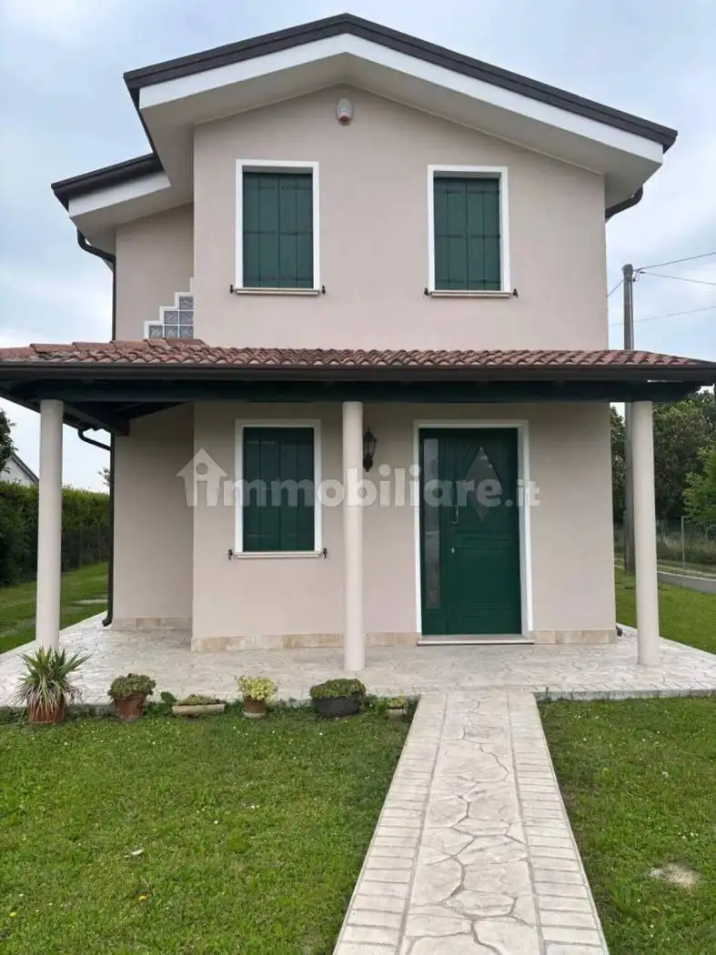 Villa in vendita a Trecenta