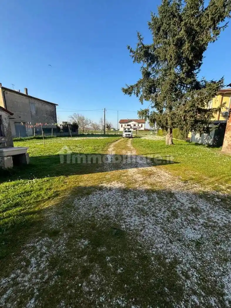 Villa unifamiliare, buono stato, 365 m², Centro, Villamarzana - foto 2