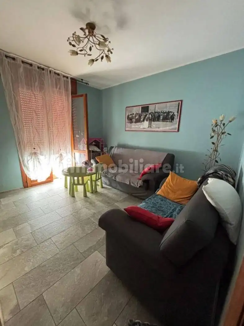 Villa unifamiliare, buono stato, 130 m², Centro, Canda - foto 5