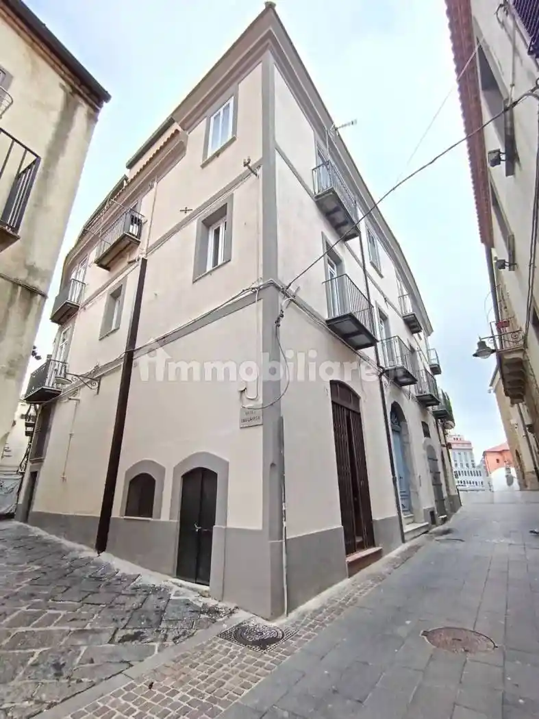 Appartamento via Cesare Battisti, 21, Centro, Potenza - foto 4