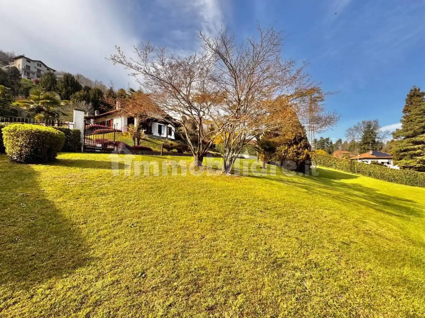 Villa in vendita a Arona