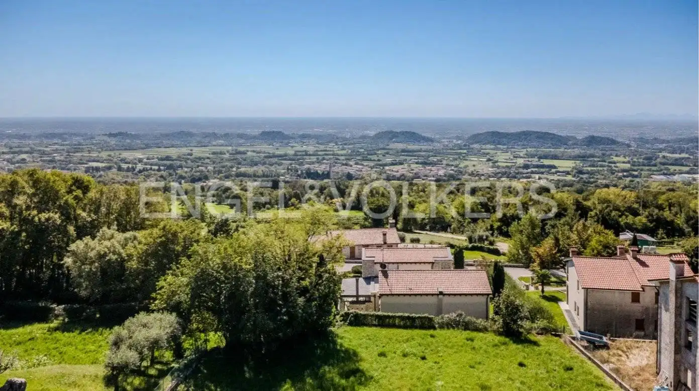 Villa in vendita a Borso del Grappa