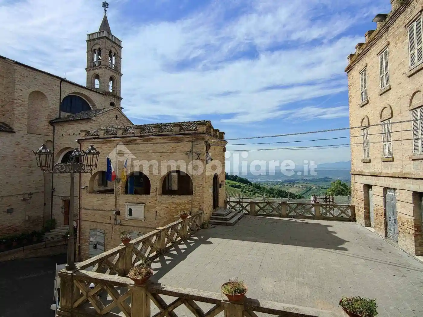 Appartamento in vendita a Acquaviva Picena