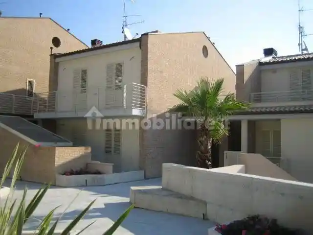 Appartamento in vendita a Acquaviva Picena