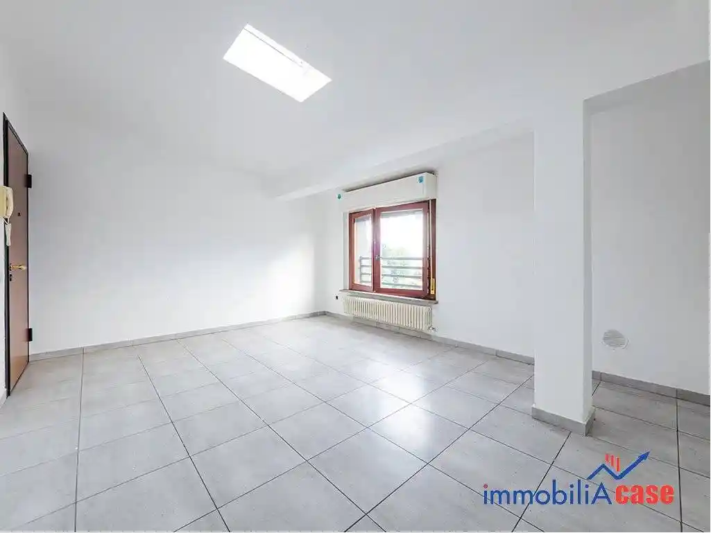 Appartamento in vendita a Limbiate