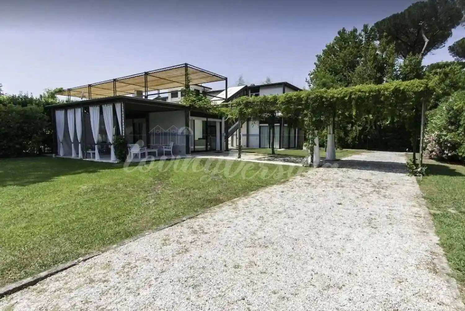 Villa unifamiliare via Dalmazia, 13, Roma Imperiale, Forte dei Marmi - foto 2