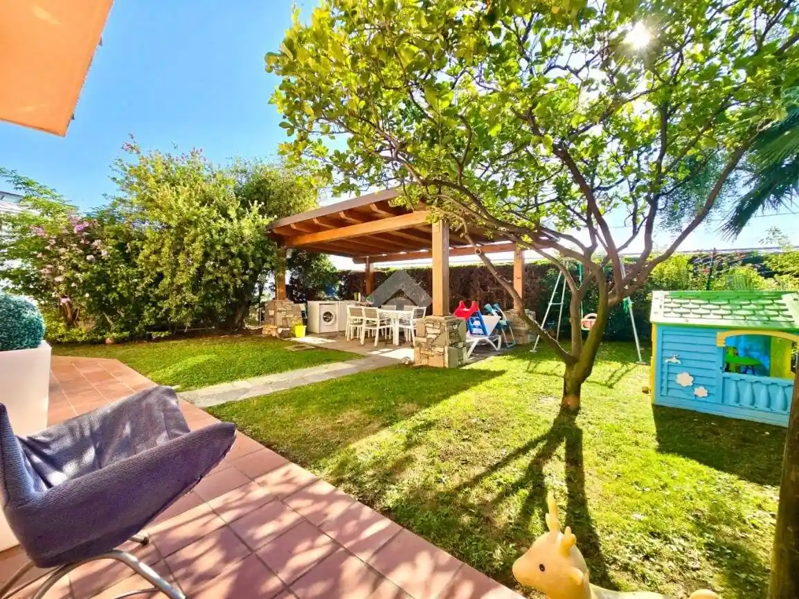 Villa in vendita a Albenga