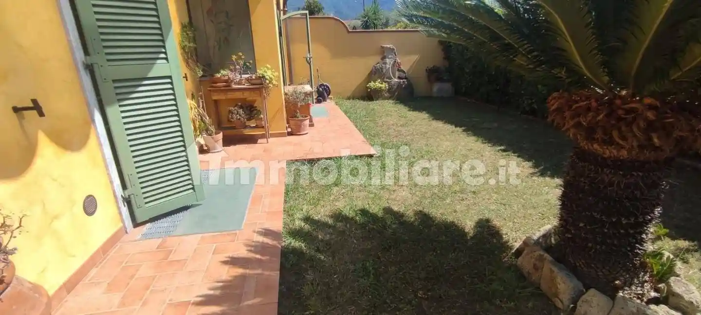 Villetta a schiera in vendita a Castelnuovo Magra