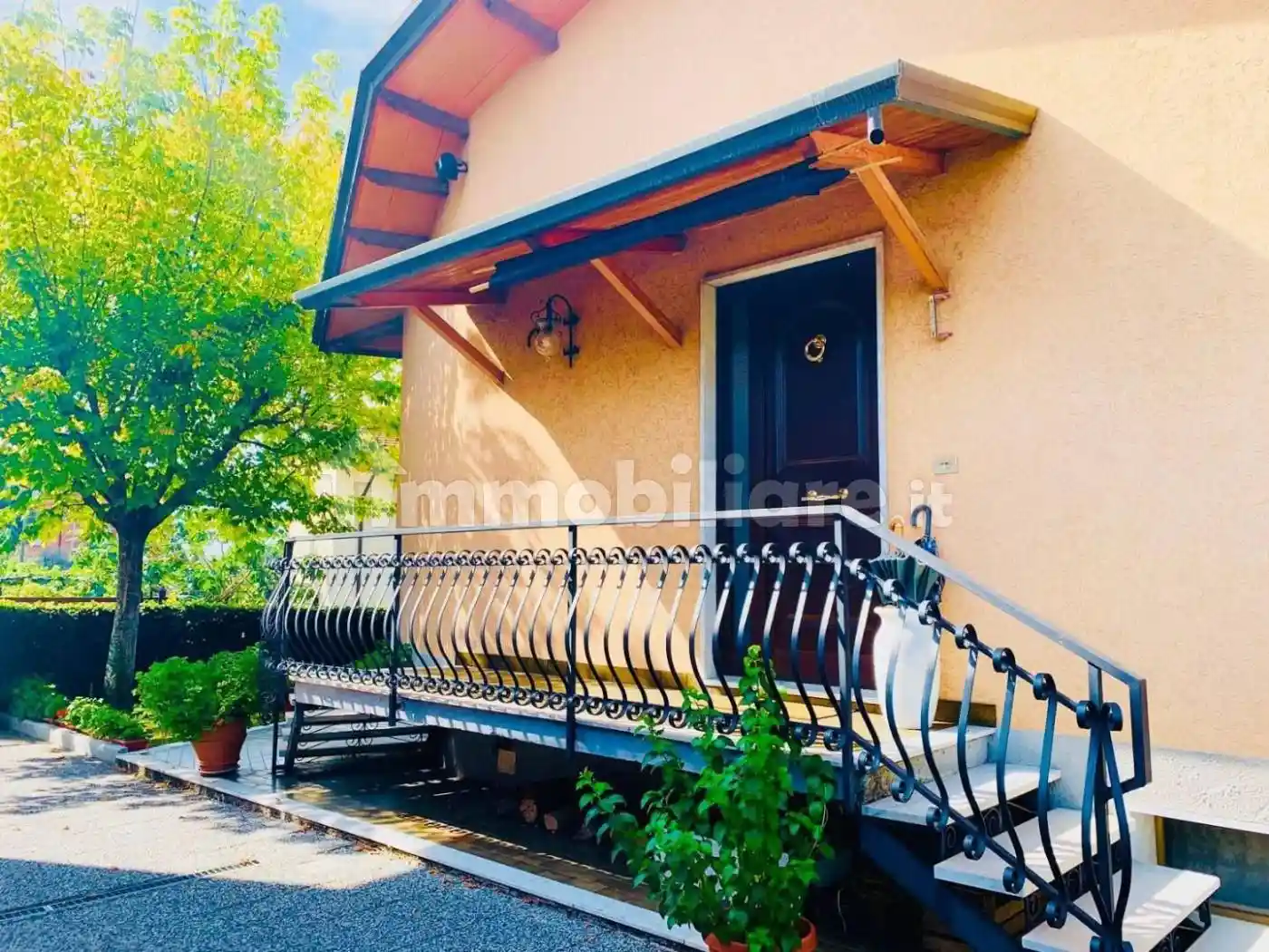 Casa indipendente in vendita a Castelnuovo Magra