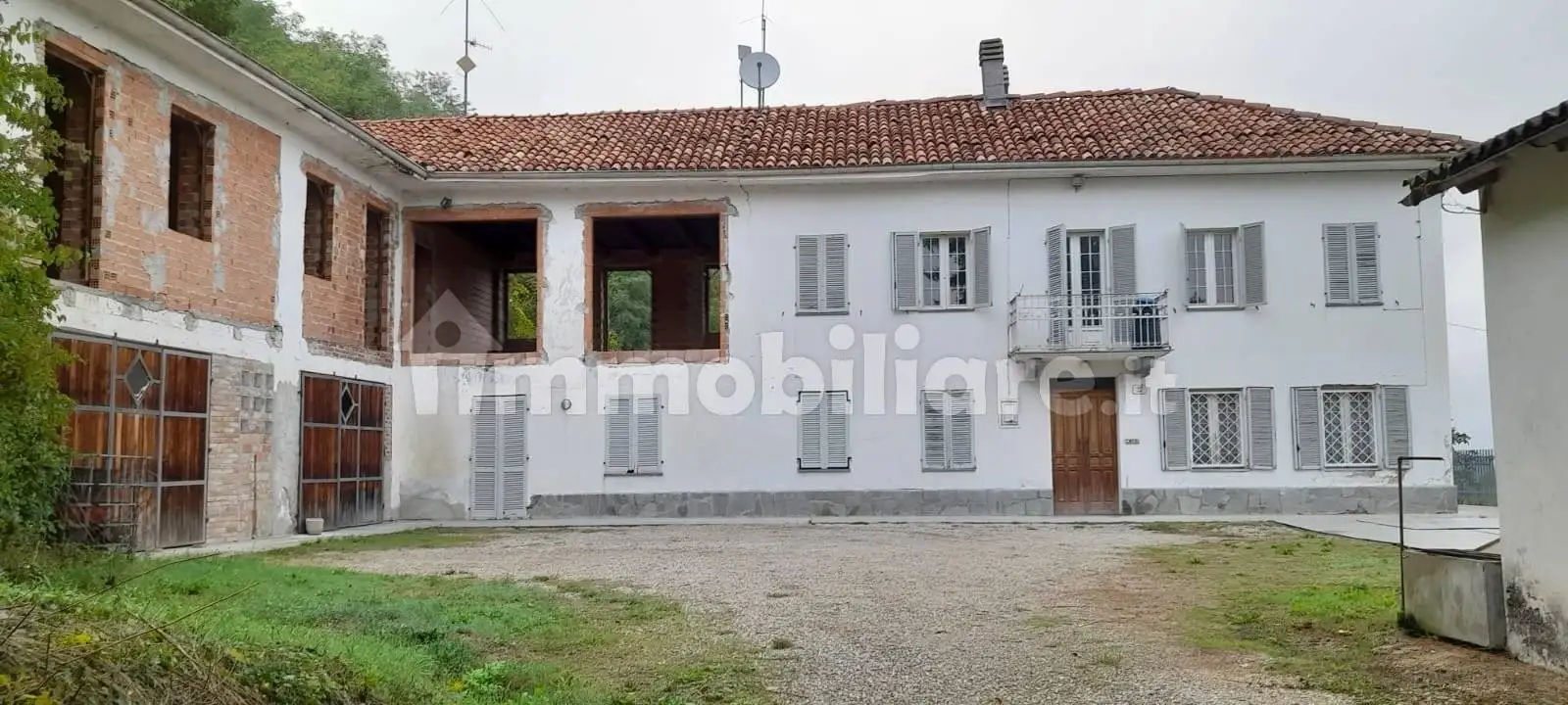 Rustico - Casale in vendita a Neviglie