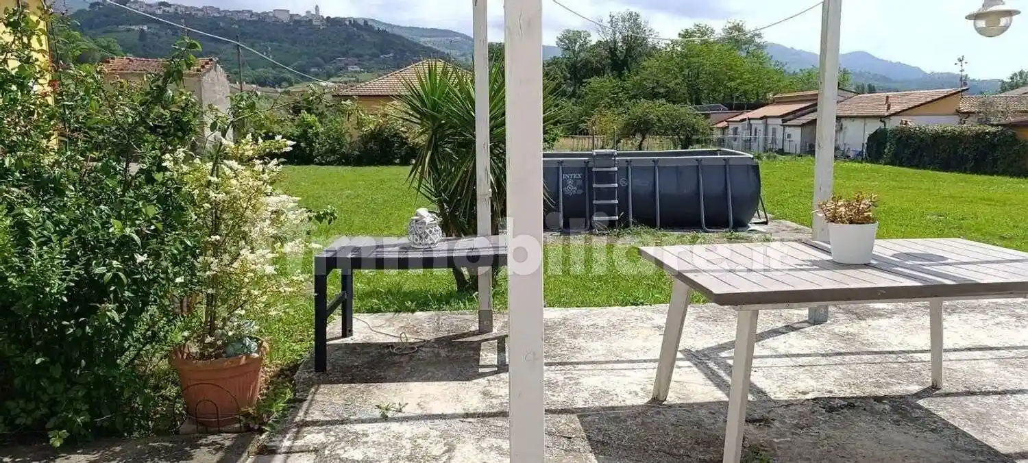 Villa in vendita a Castelnuovo Magra