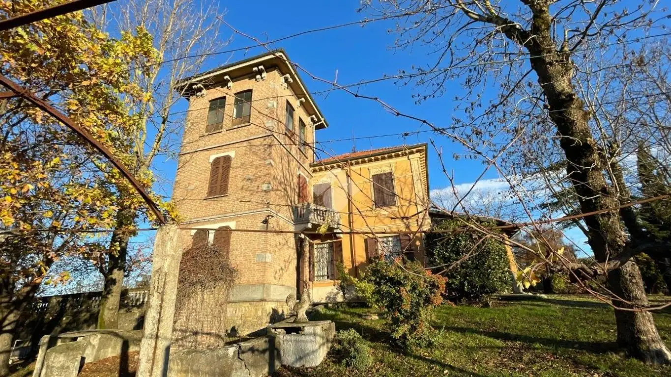 Villa in vendita a Tortona