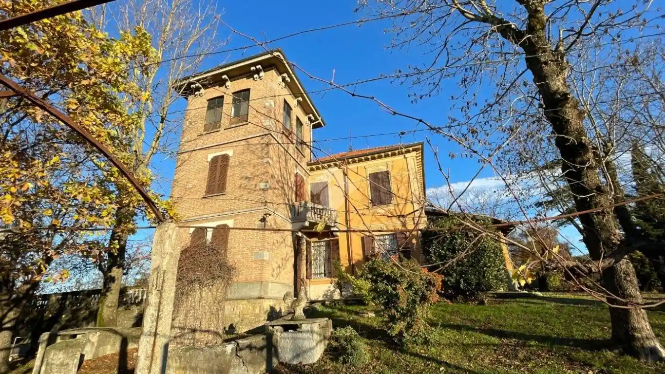 Villa in vendita a Tortona