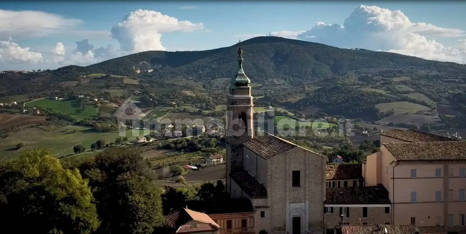 Quadrilocale viale Olimpia Corraducci 15, Centro, Camerano - foto 3