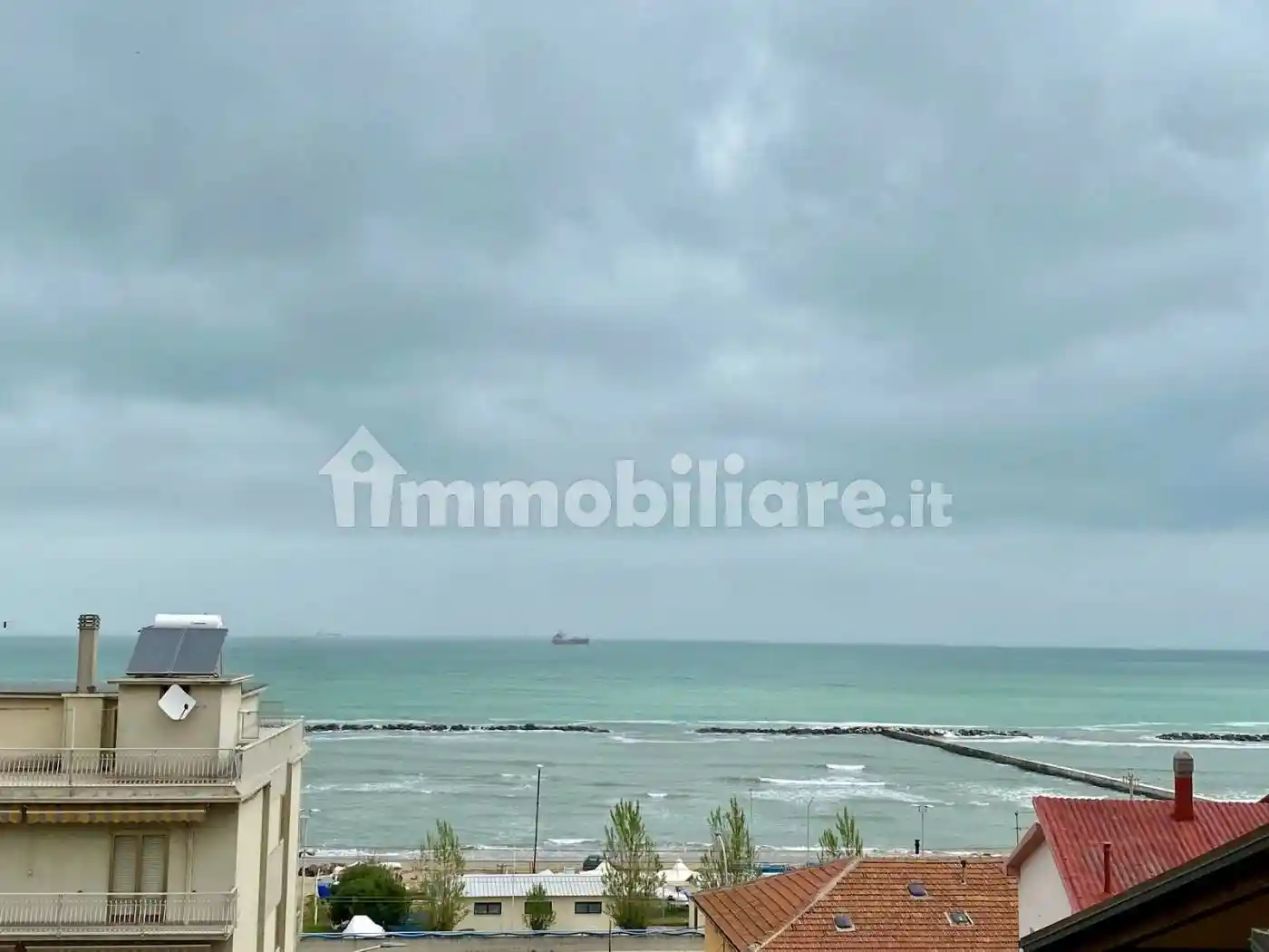 Appartamento in vendita a Falconara Marittima