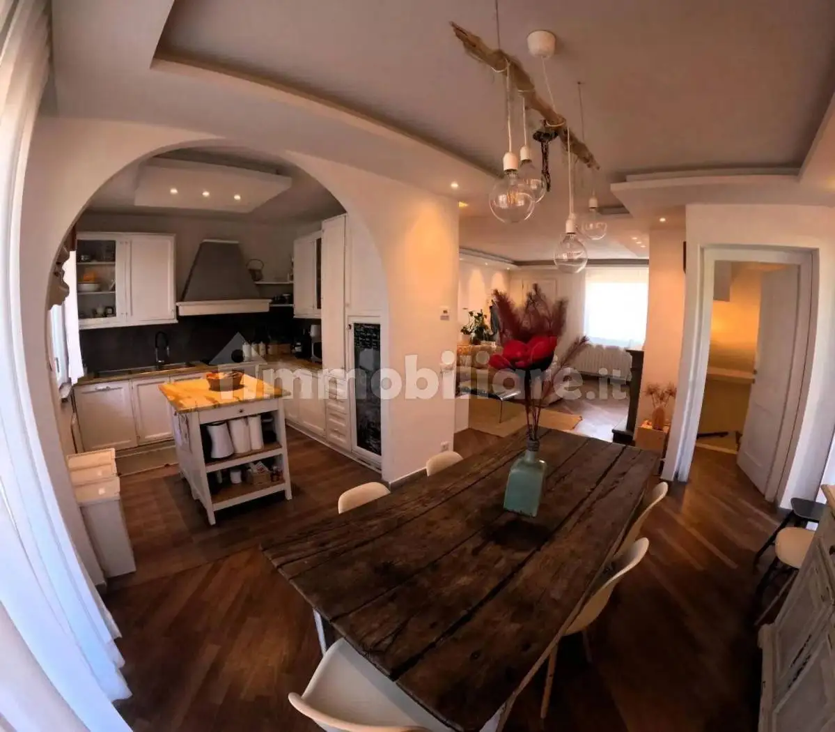 Villa in vendita a Colle di Val d'Elsa