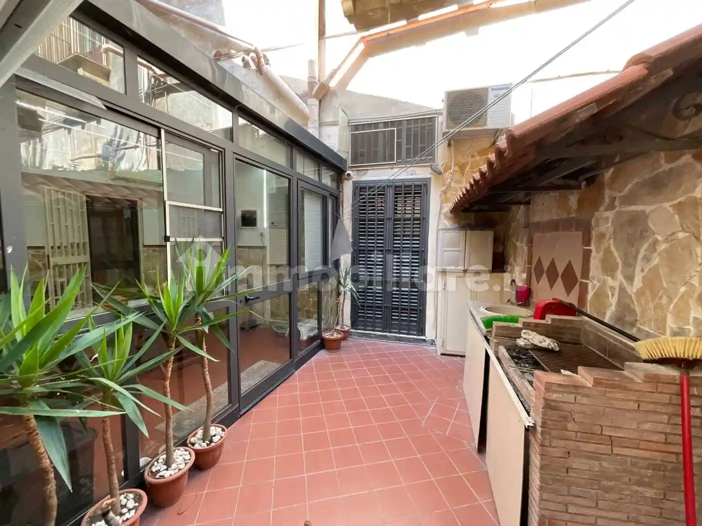 Casa indipendente in vendita a Catania