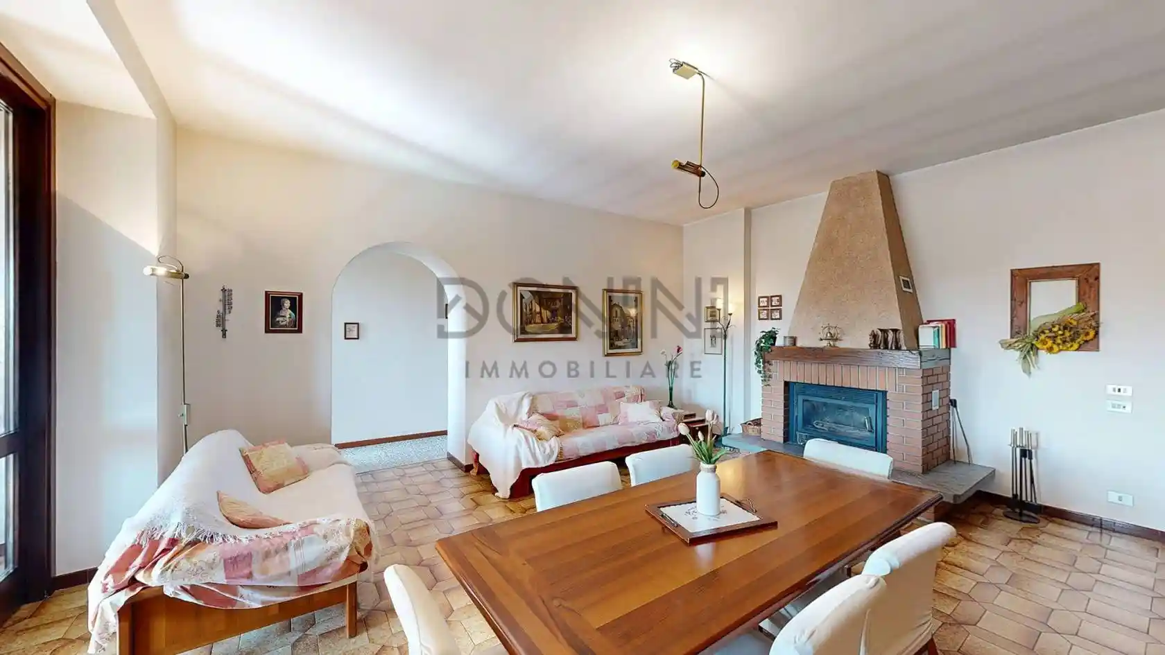 Casa indipendente in vendita a Tradate