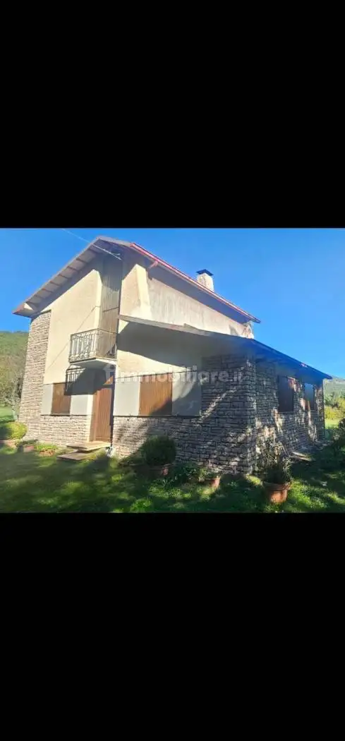 Villa in vendita a Leonessa