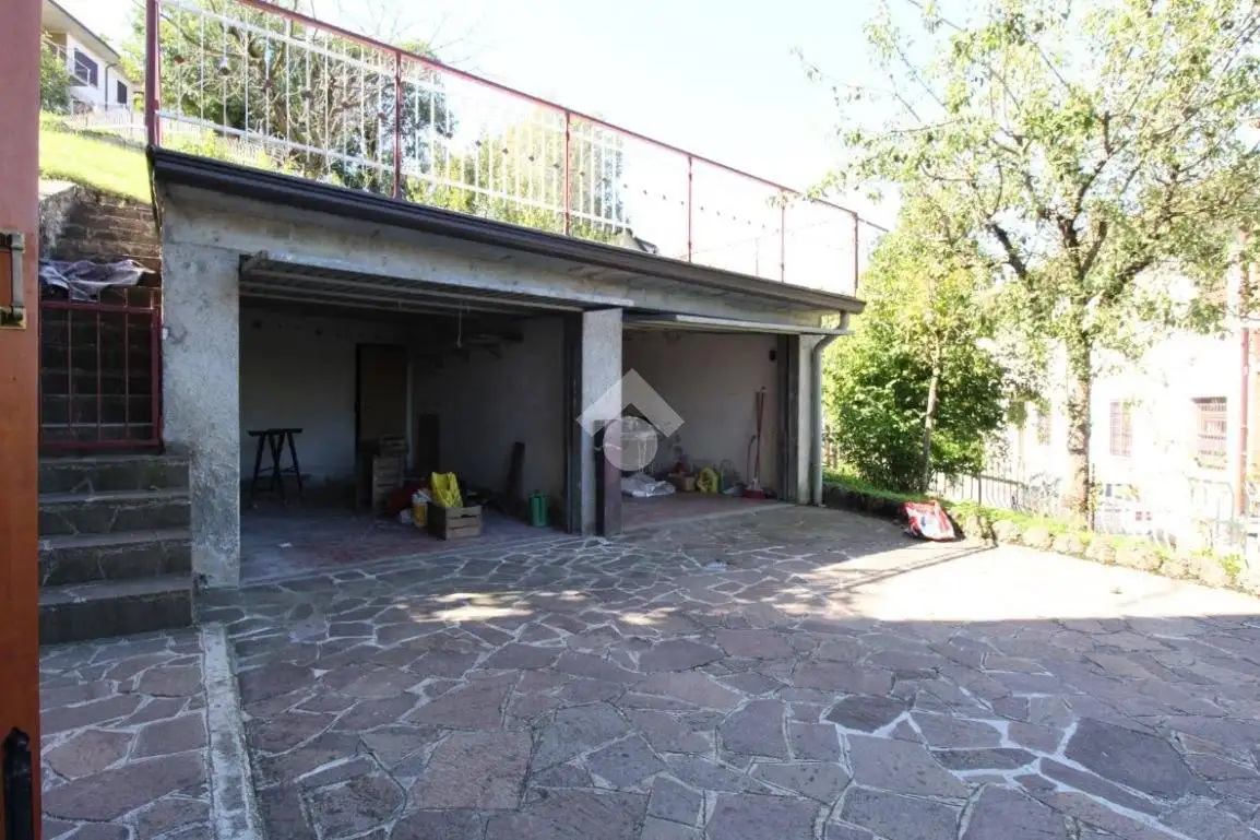 Terratetto plurifamiliare via quattro novembre 10, Centro, Carpineti - foto 3