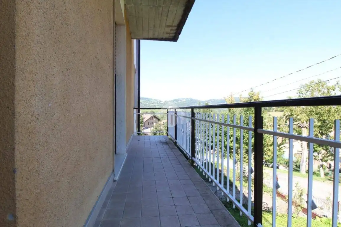 Terratetto plurifamiliare via quattro novembre 10, Centro, Carpineti - foto 4