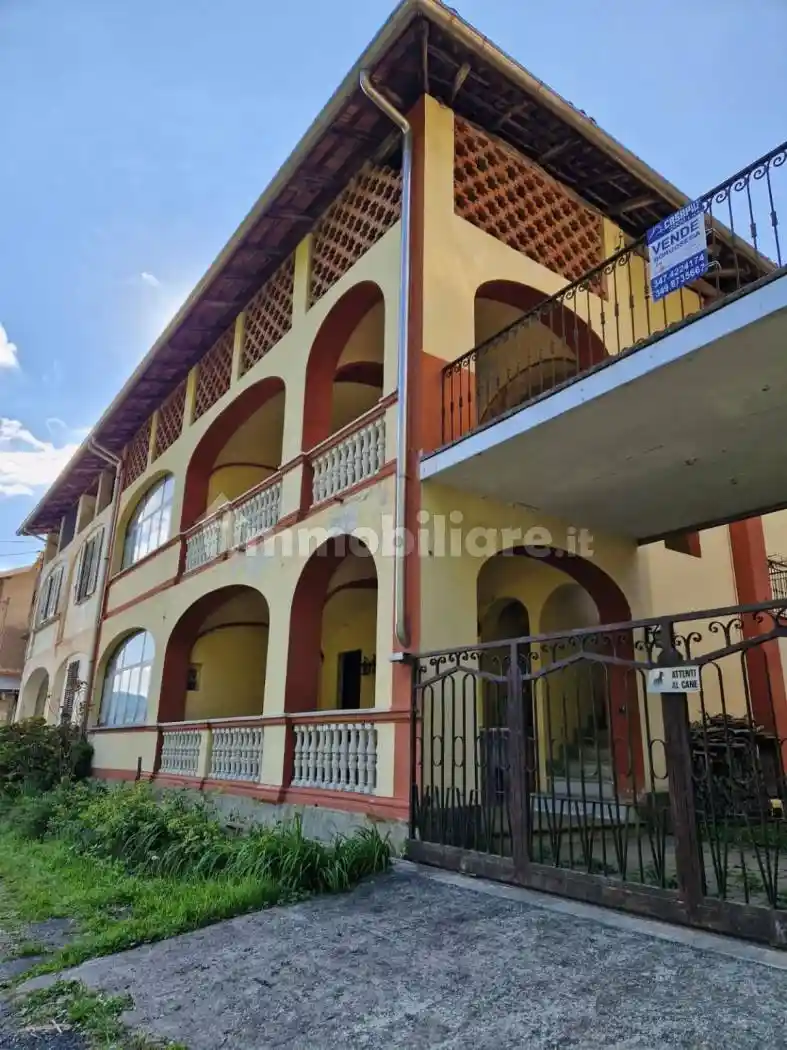 Casa indipendente in vendita a Borgosesia
