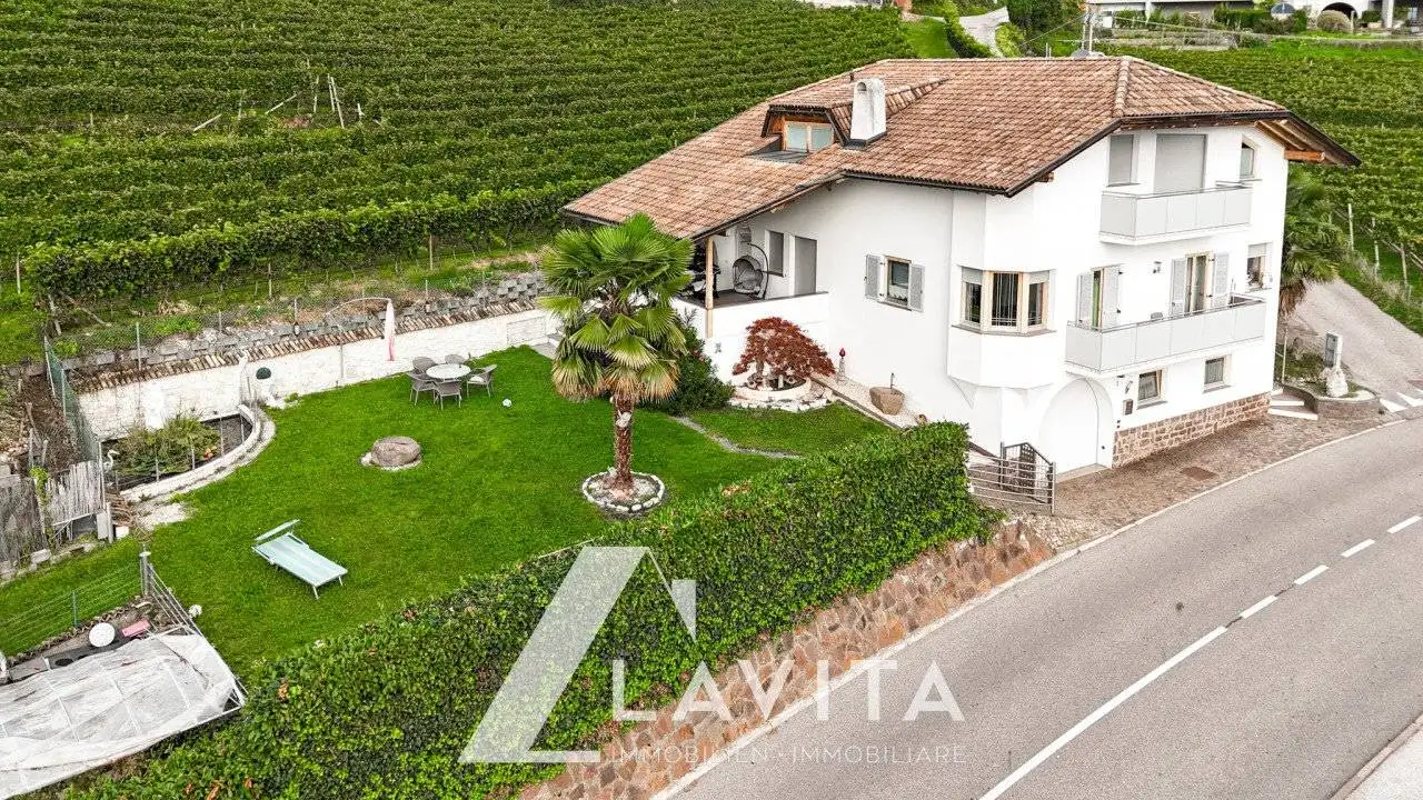 Villa in vendita a Caldaro sulla Strada del Vino